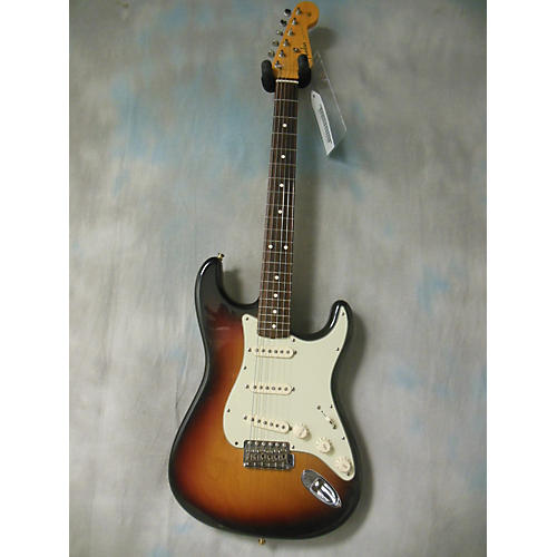 Used Fender 1962 Reissue Stratocaster Solid Body Electric Guitar