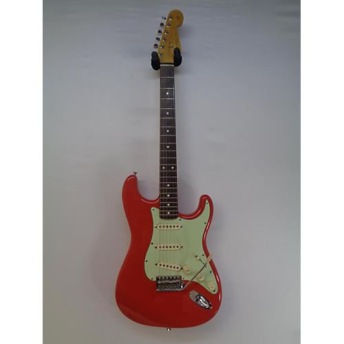 Used Fender 1962 Reissue Stratocaster Solid Body Electric Guitar