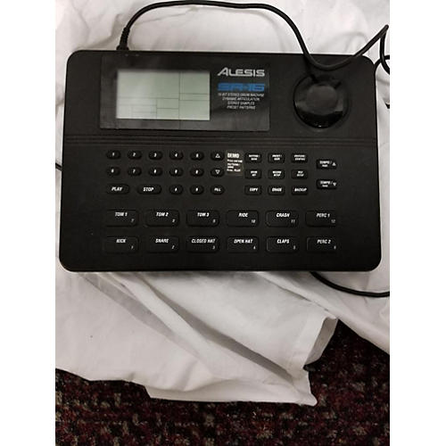 Used Alesis SR16 Drum Machine Guitar Center