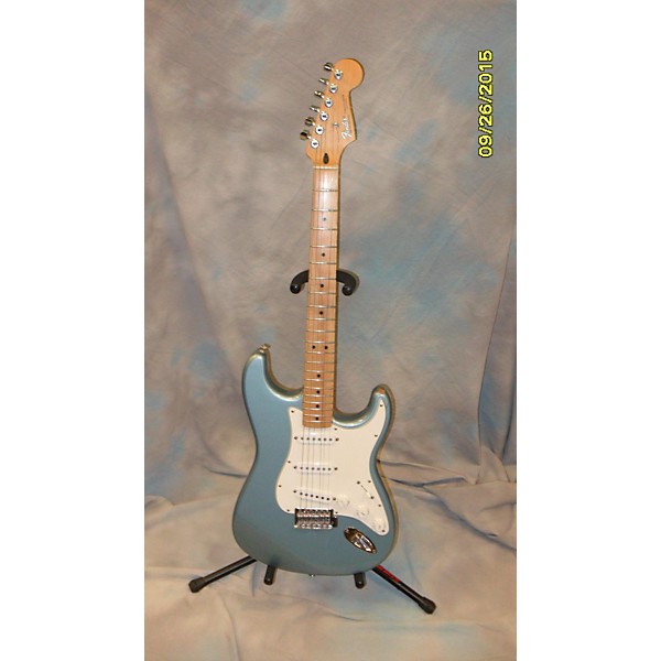 Used 2002 Standard Stratocaster Blue Agave