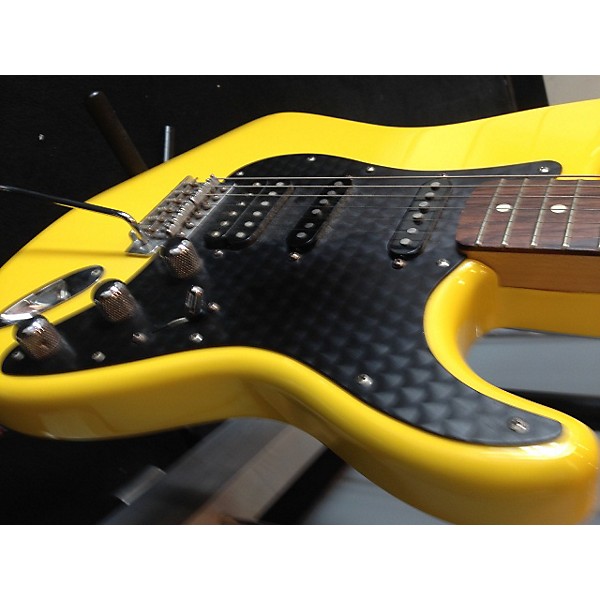 Used Stratocaster Special Edition Yellow Solid Body Electric Guitar