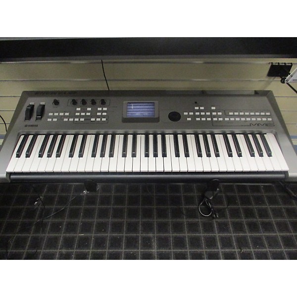 Used MM6 61 Key Keyboard Workstation