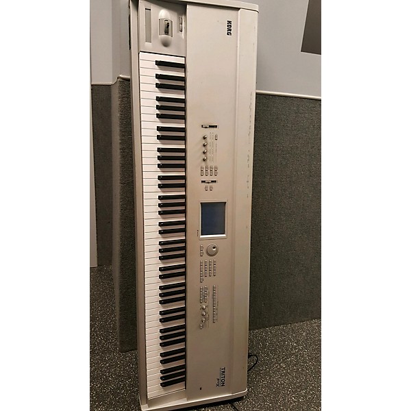 Used KORG Triton Pro X 88 Key Keyboard Workstation