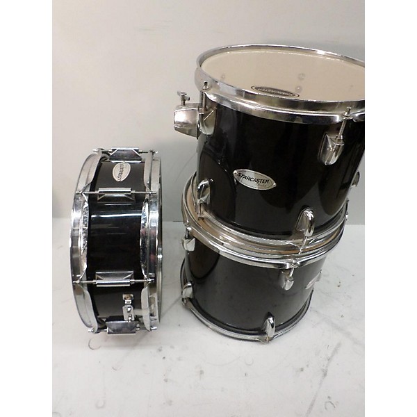 Used Starcaster by Fender Standard Drum Kit