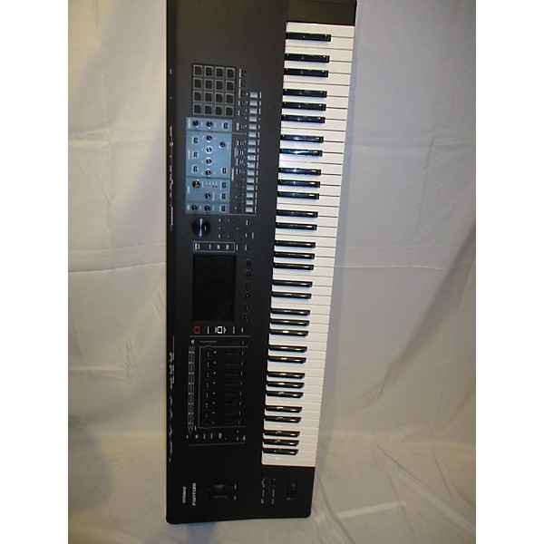 Used Roland Fantom-7 Keyboard Workstation