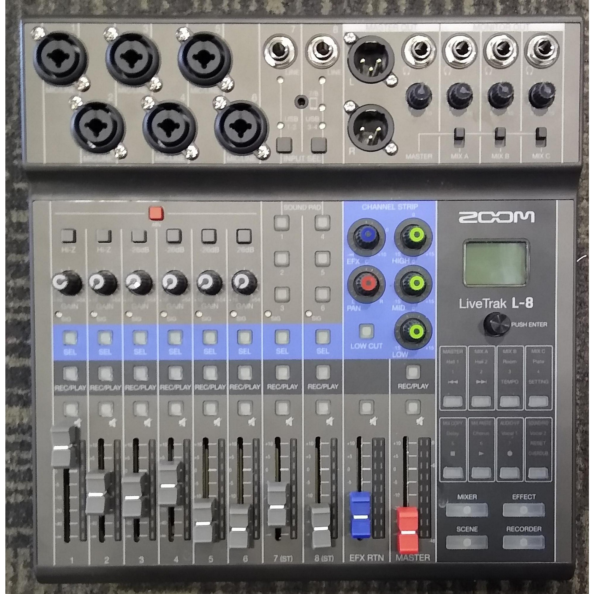 Used Zoom LiveTrak L-8 Unpowered Mixer