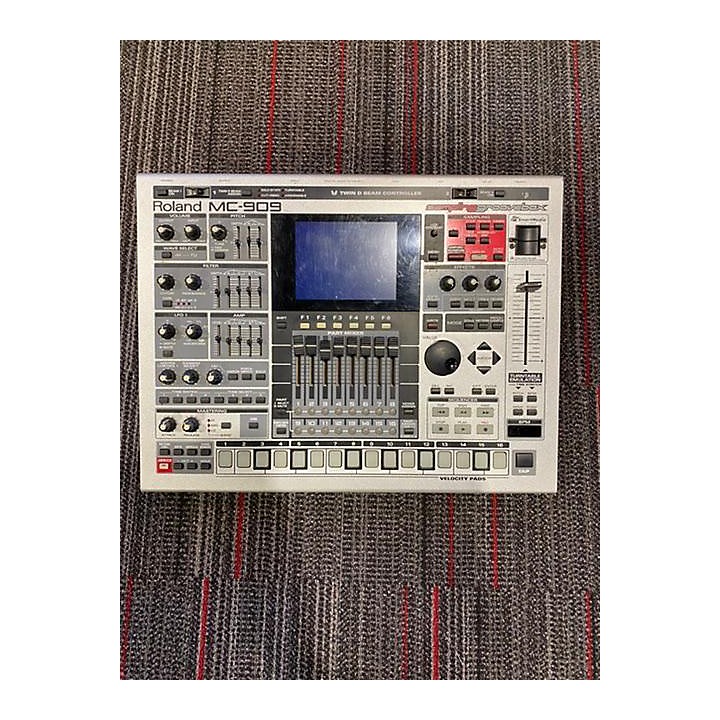 Used Roland MC-909 Production Controller | Guitar Center