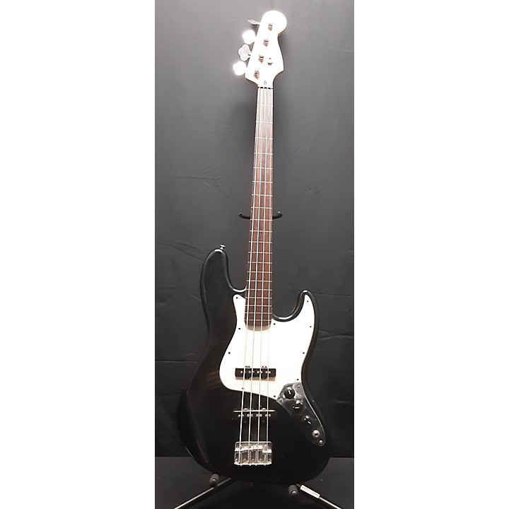 jaguar bass guitar center