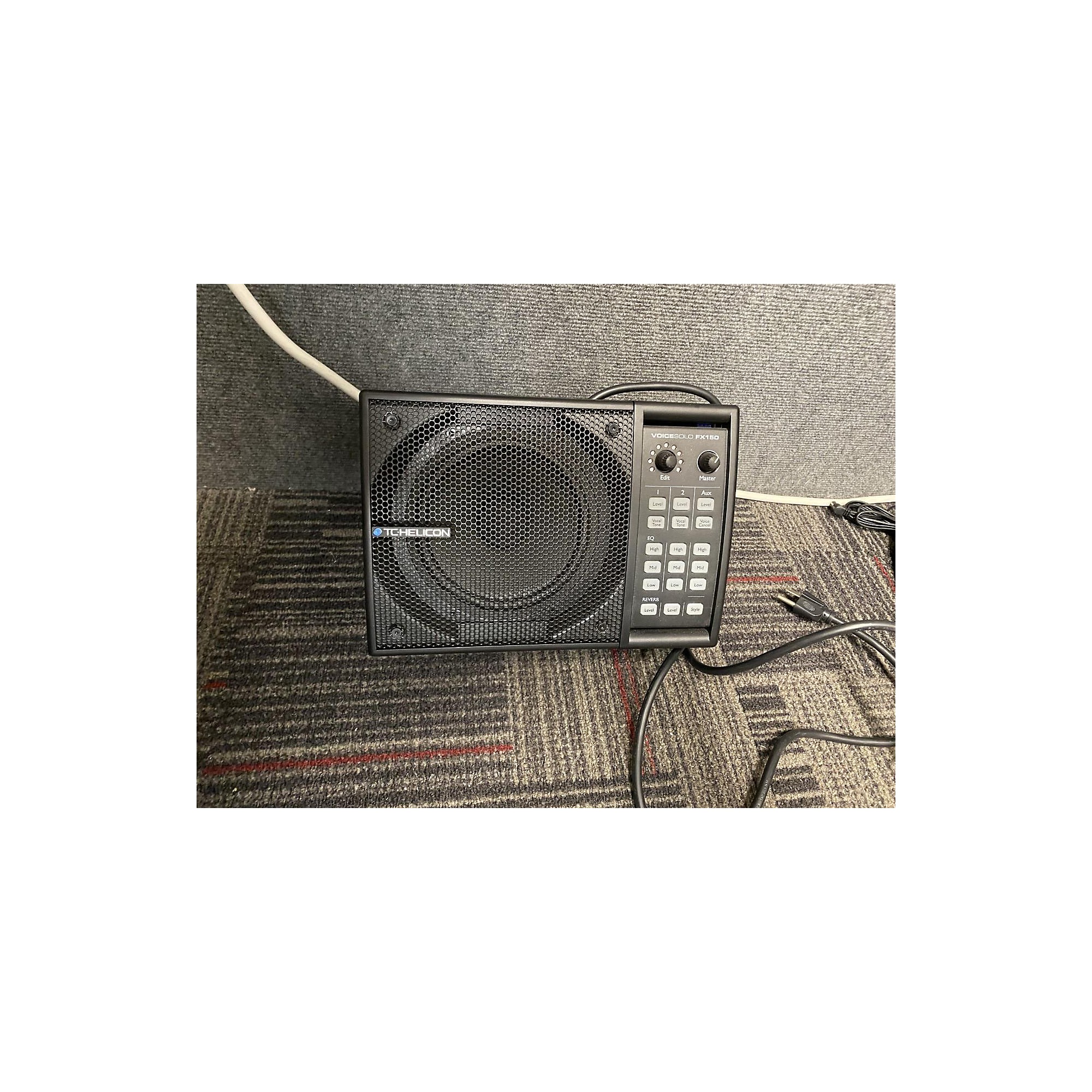 Used TC Helicon Voicesolo Fx150 Powered Monitor | Guitar Center