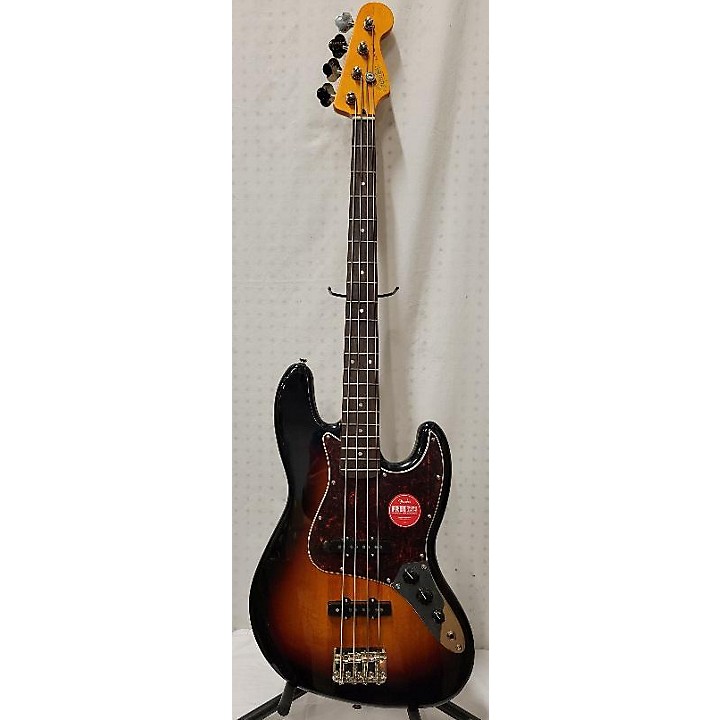 used squier bass guitar