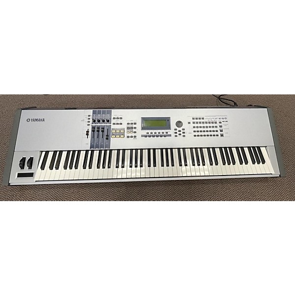 Used Yamaha Motif ES8 88 Key Keyboard Workstation