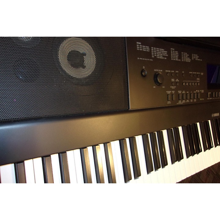 Used Yamaha DGX660 Portable Keyboard Guitar Center