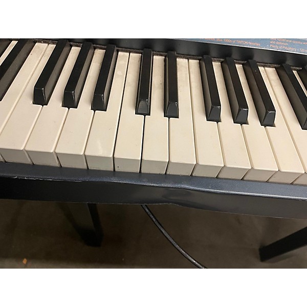 Used KORG Used 2008 KORG Triton Extreme 88 Key Keyboard Workstation