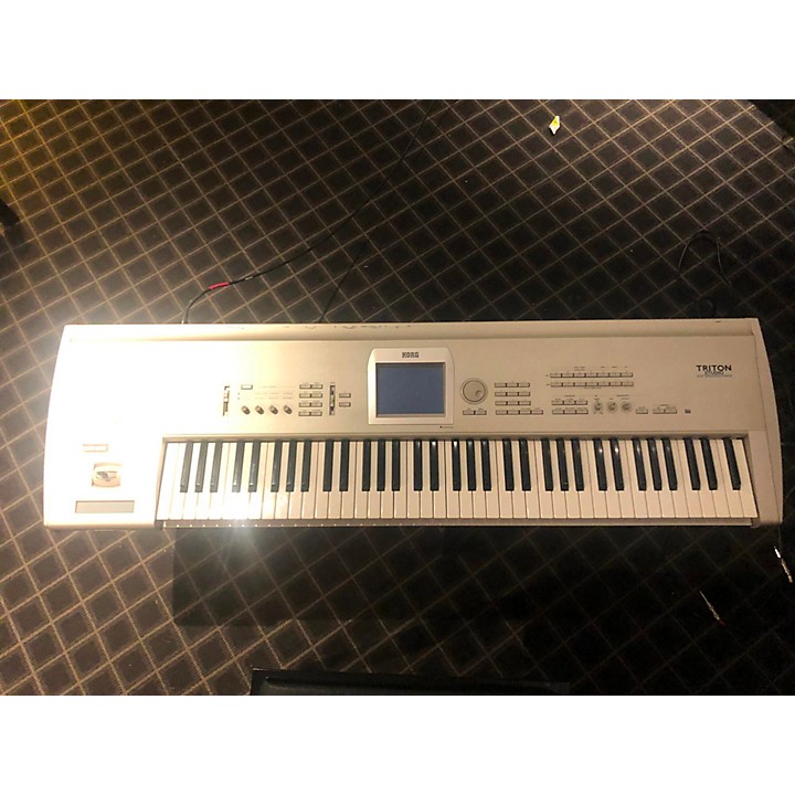 guitar center used keyboard workstations