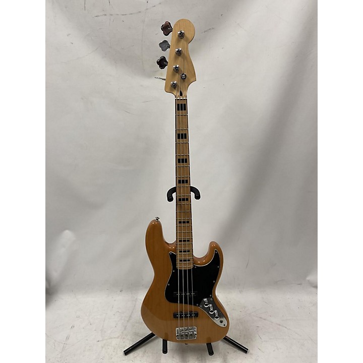 used squier bass guitar