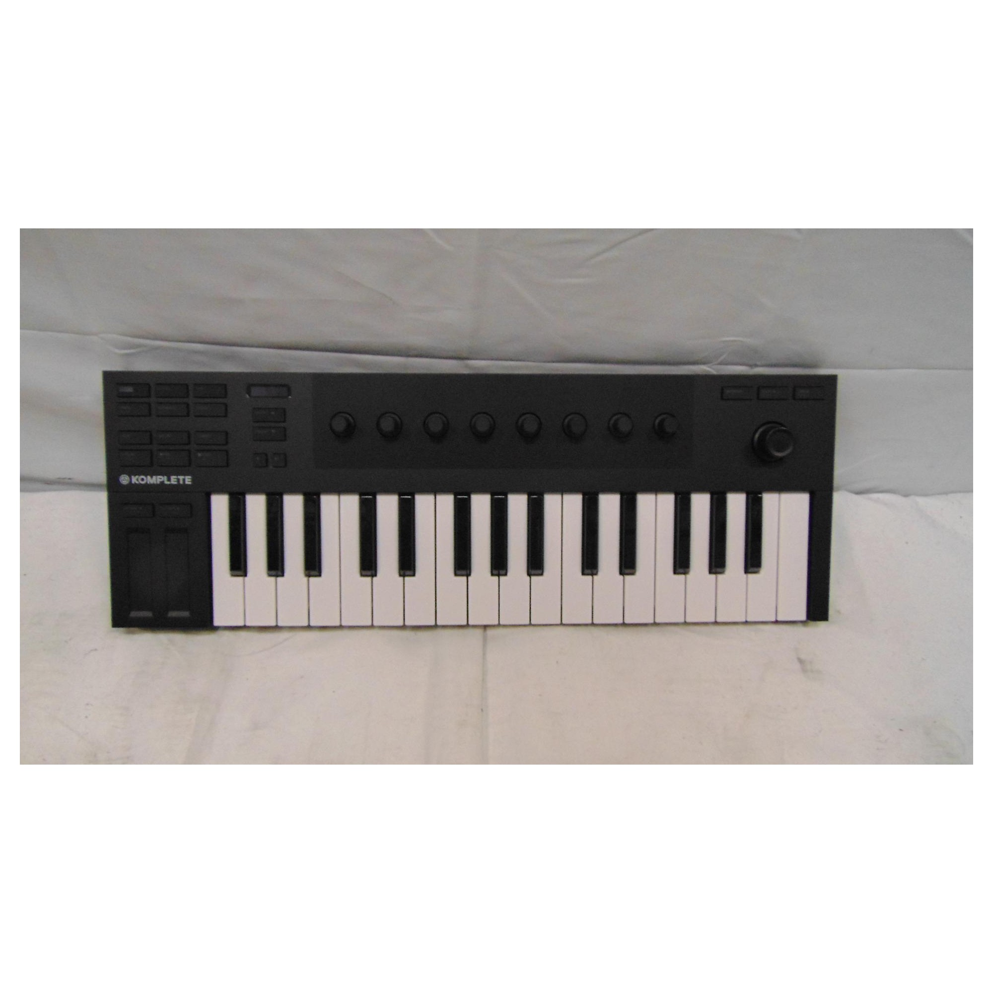 Used Native Instruments M32 MIDI Controller | Guitar Center