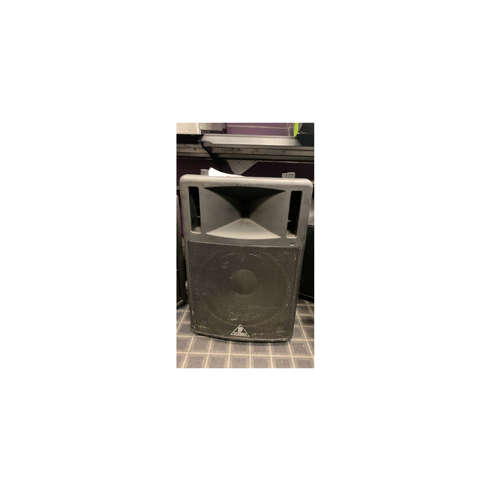 Used Behringer Ultrawave B300 Powered Speaker Guitar Center