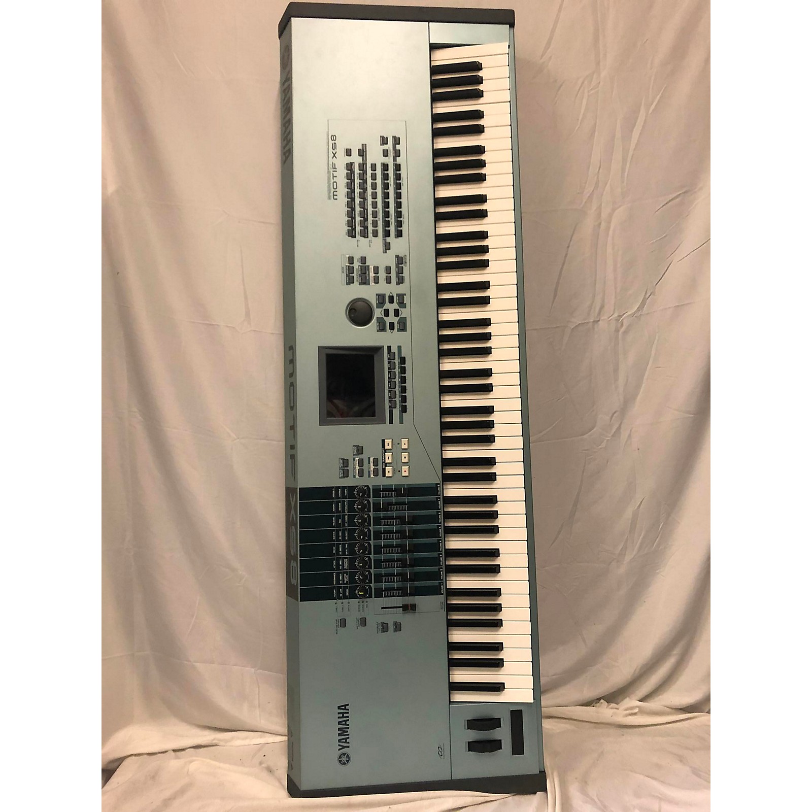 Used Yamaha Motif Xs8 88 Key Keyboard Workstation Guitar Center