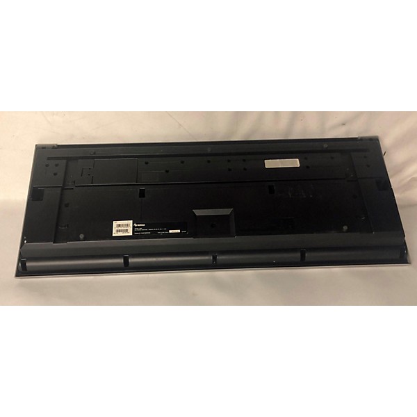 Used Yamaha MM6 61 Key Keyboard Workstation