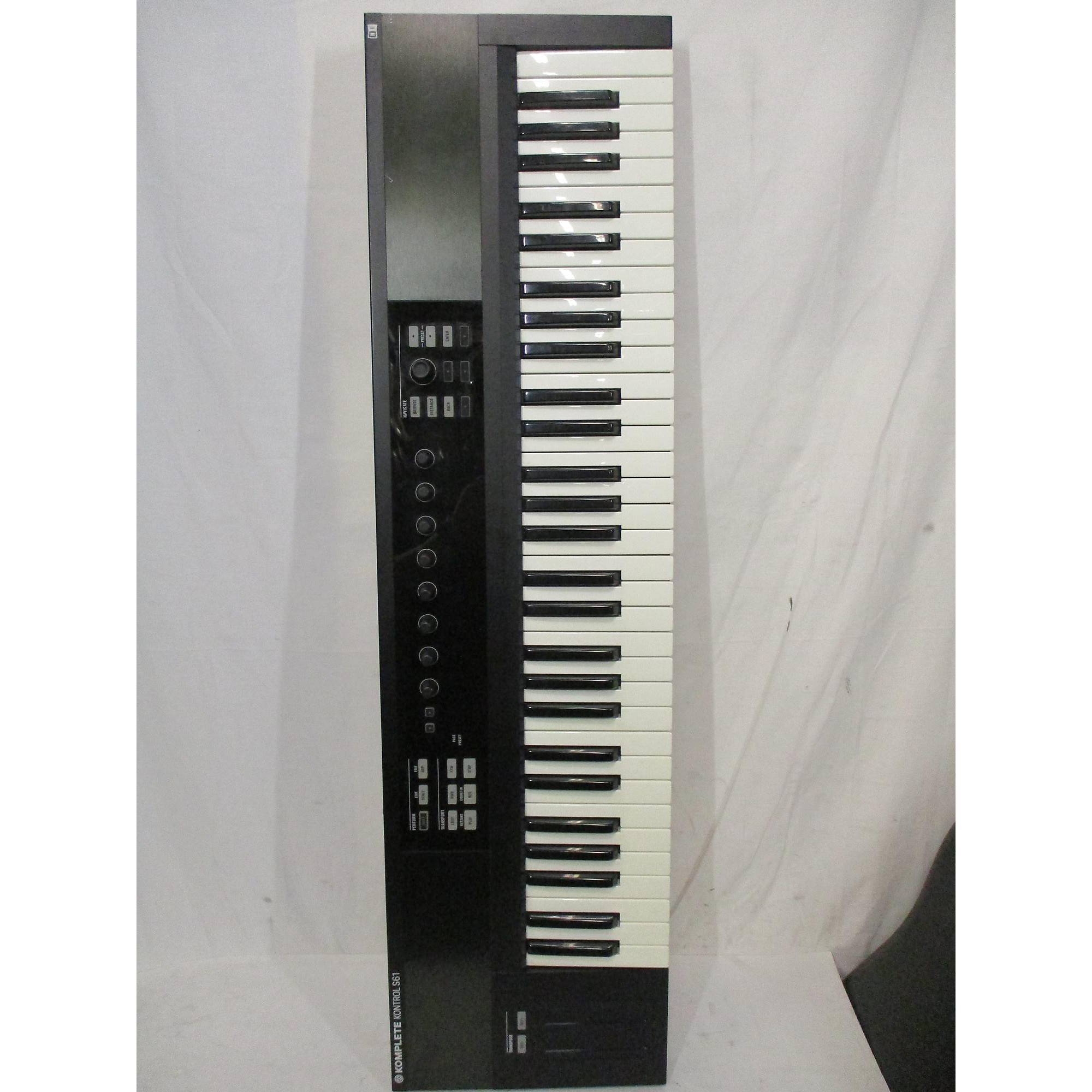 komplete kontrol s61 used