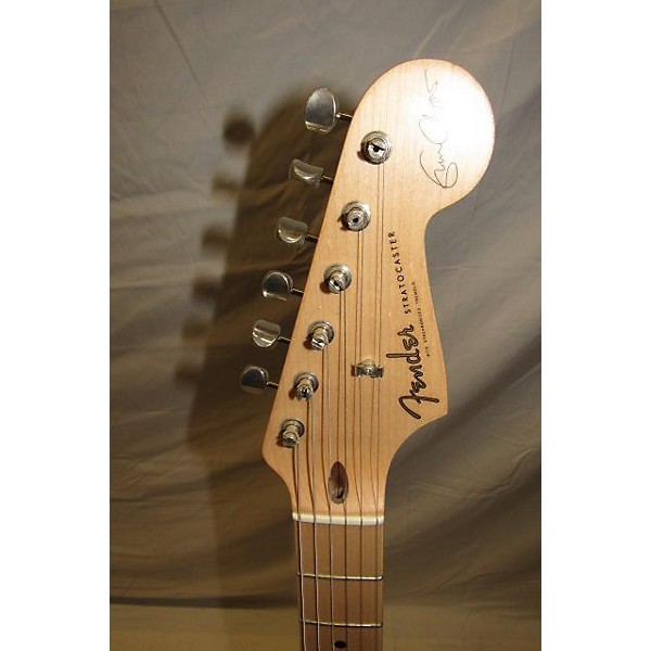 Used Fender Artist Series Eric Clapton Stratocaster Solid Body Electric Guitar