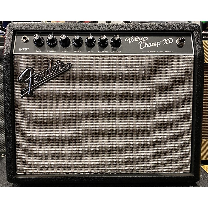 Used Fender Vibro Champ XD 5W 1X8 Guitar Combo Amp | Guitar Center