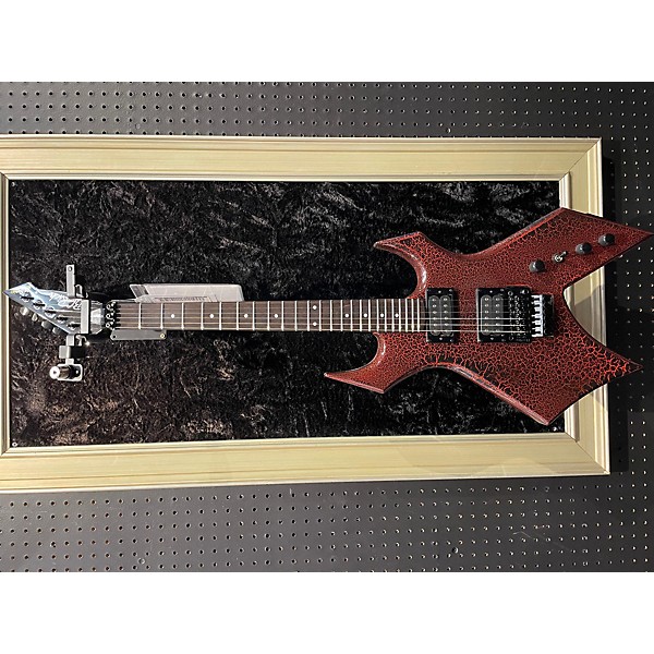 STRANGER THINGS EDDIE'S GUITAR - MINI B.C. RICH GUITAR