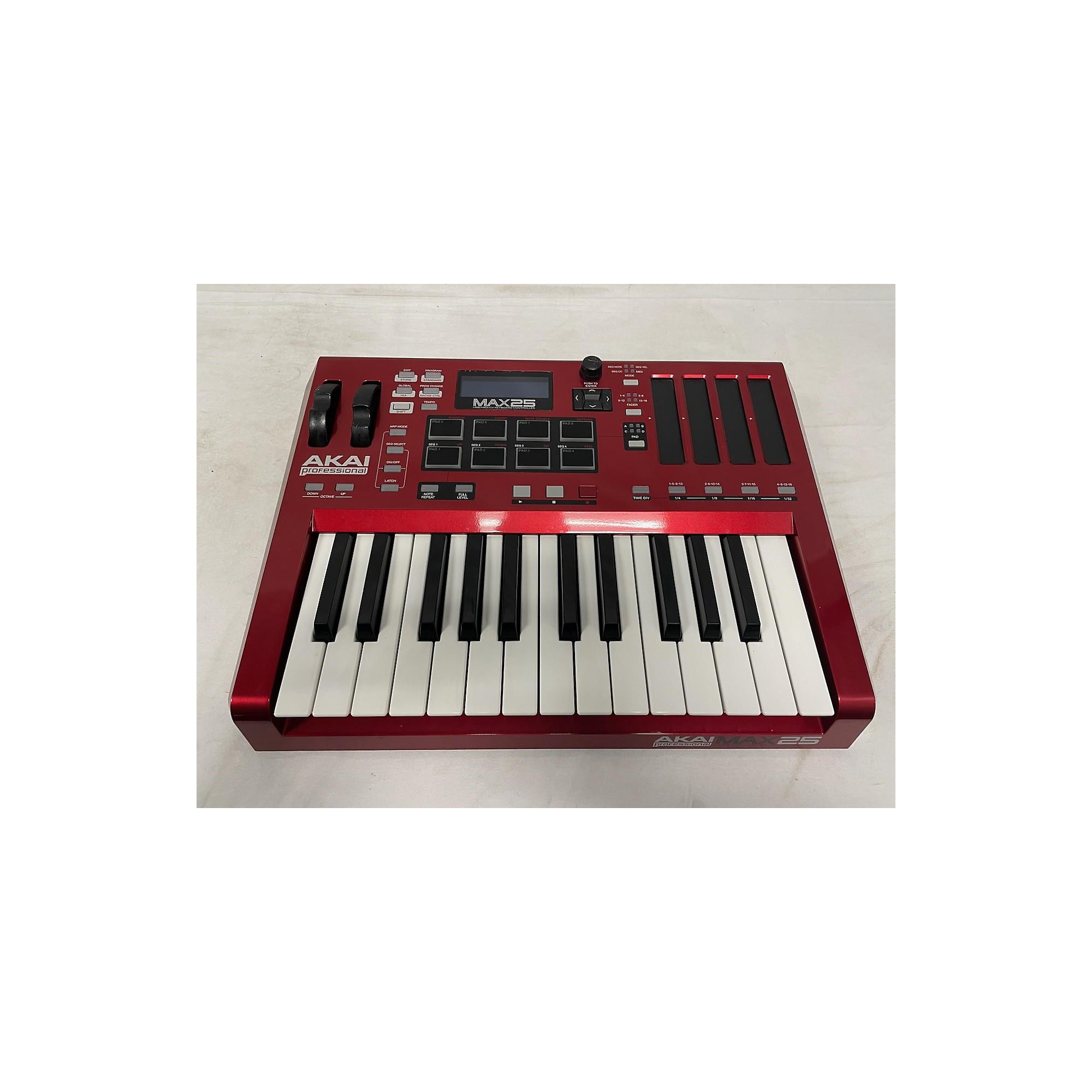 Used Akai Professional MAX25 25 Key MIDI Controller | Guitar Center