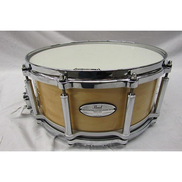 USED 1990's Pearl 3.5x14 Free Floating Maple Snare Drum in Gloss