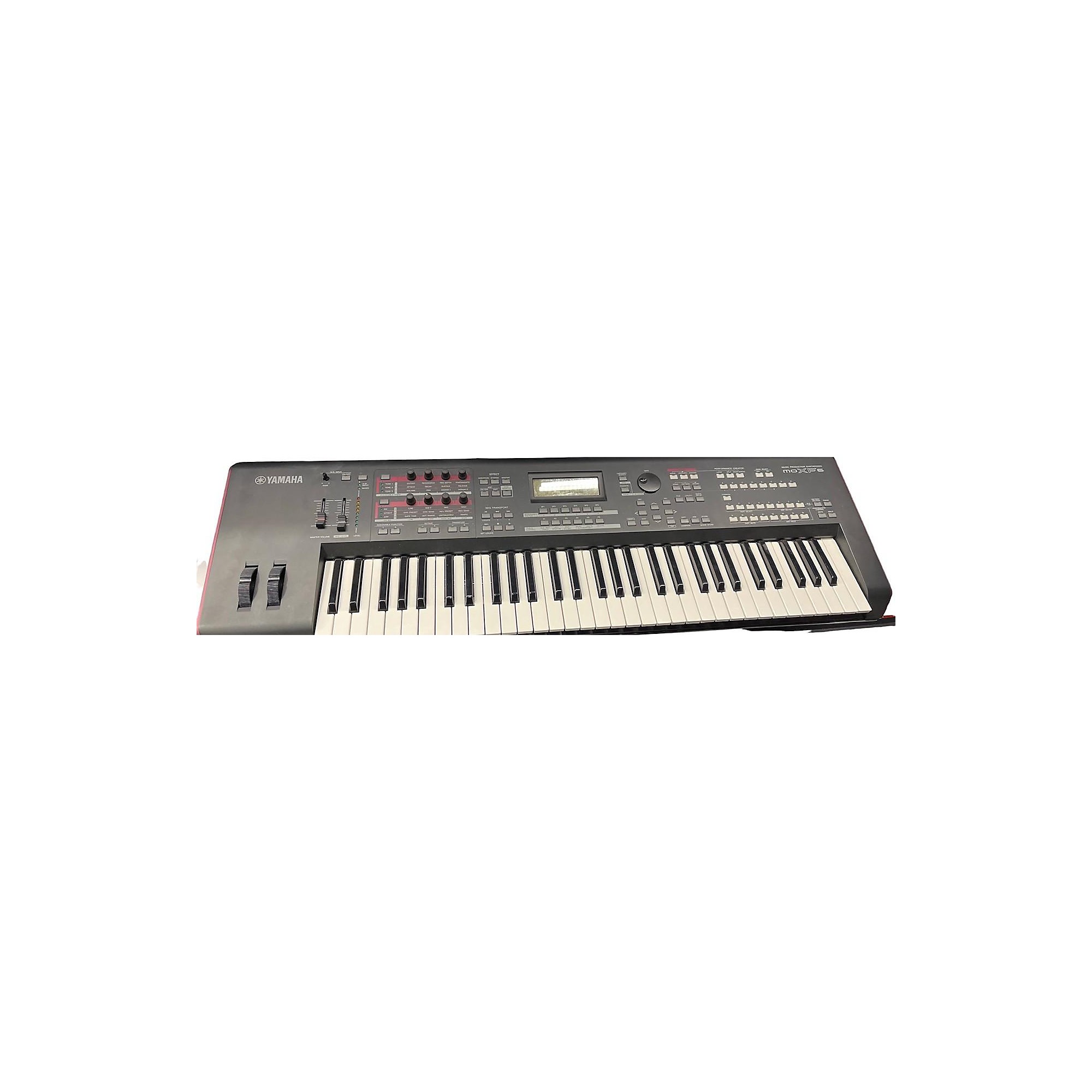 Used Yamaha MOXF6 61 Key Keyboard Workstation | Guitar Center