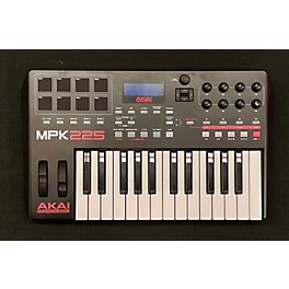 Used Akai Professional Used Akai Professional MPK225 25-Key MIDI Controller