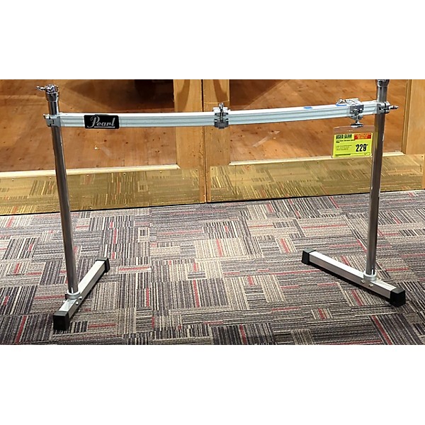 Used Pearl Icon Rack Curved Front Rack Stand