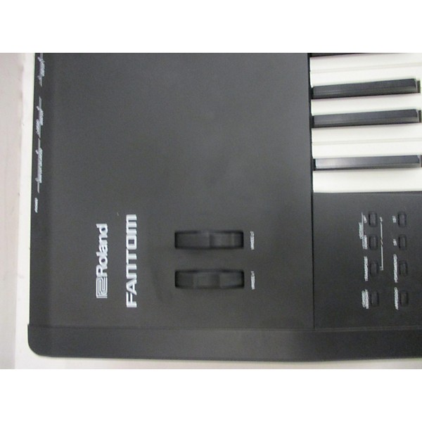 Used Roland Fantom 8 Keyboard Workstation
