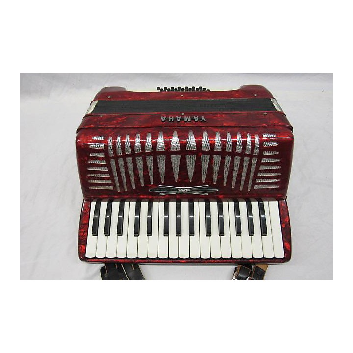 Used Yamaha YA21 32 KEY Accordion | Guitar Center