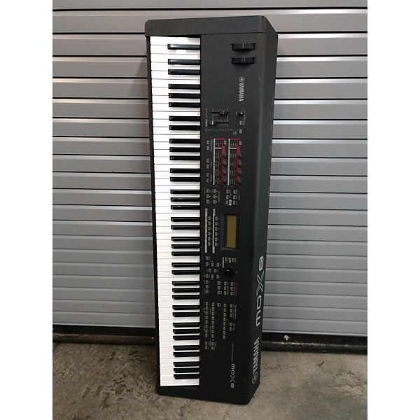 Used Yamaha MOX8 88 Key Keyboard Workstation