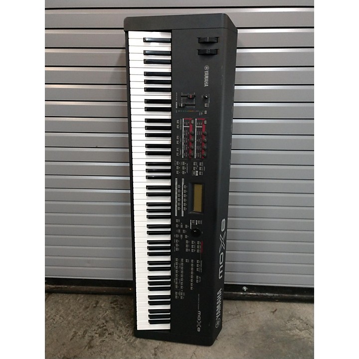 Used Yamaha MOX8 88 Key Keyboard Workstation | Guitar Center