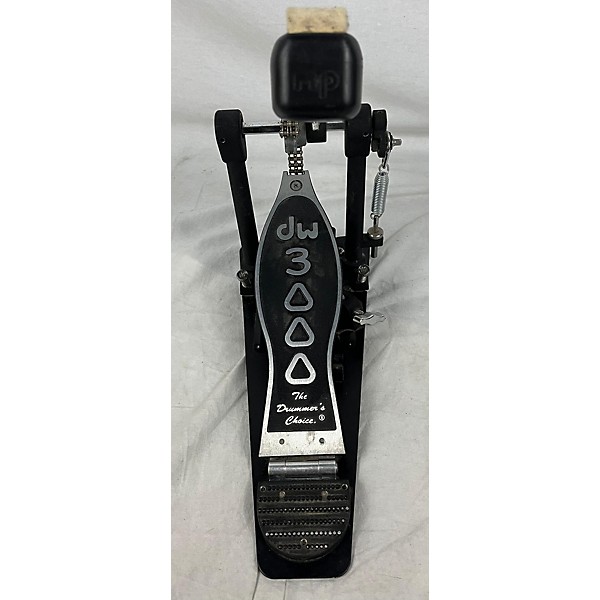 Used DW 3000 Series Single Single Bass Drum Pedal Guitar Center