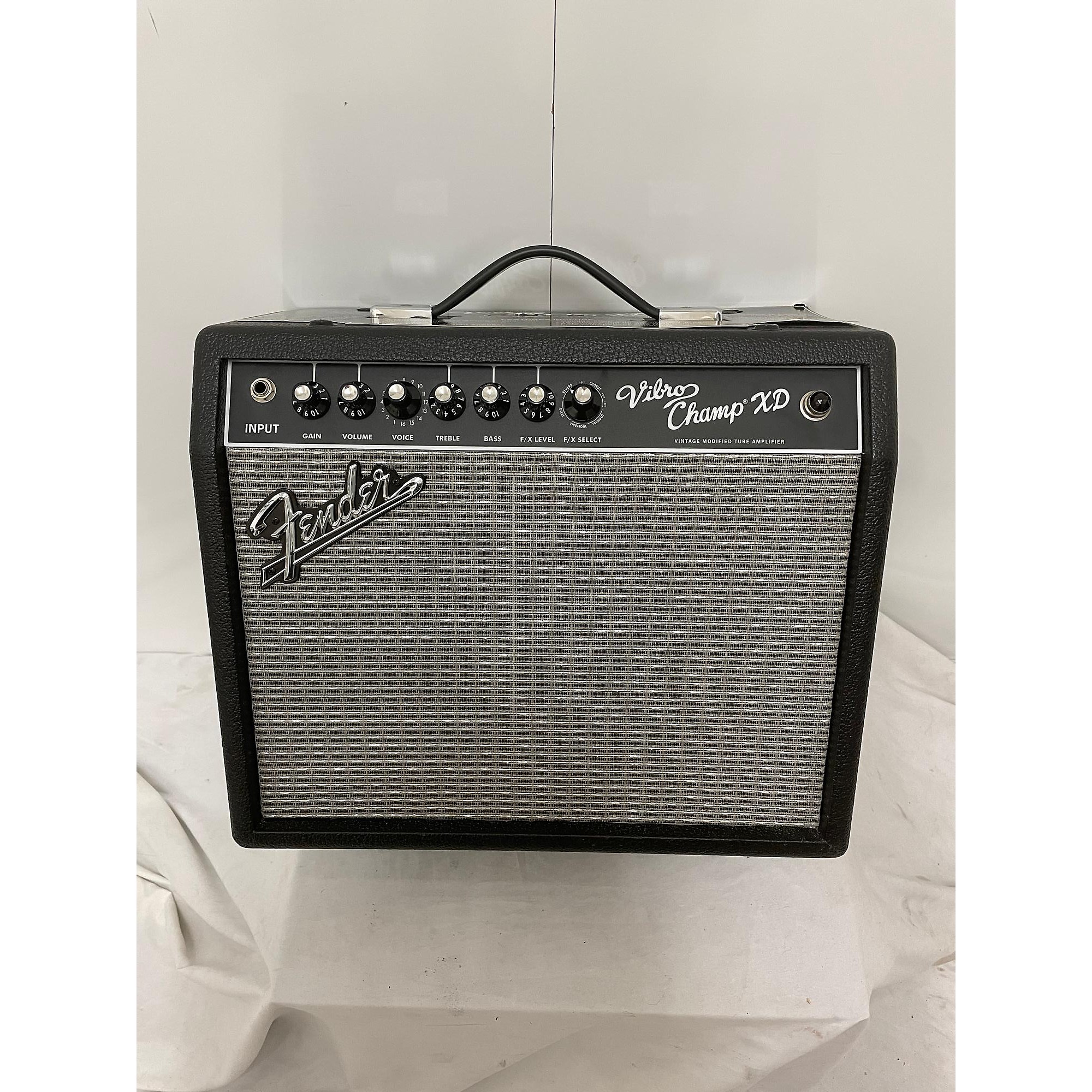 Used Fender Vibro Champ XD 5W 1X8 Guitar Combo Amp | Guitar Center