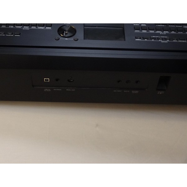 Used Yamaha Dgx670b Keyboard Workstation