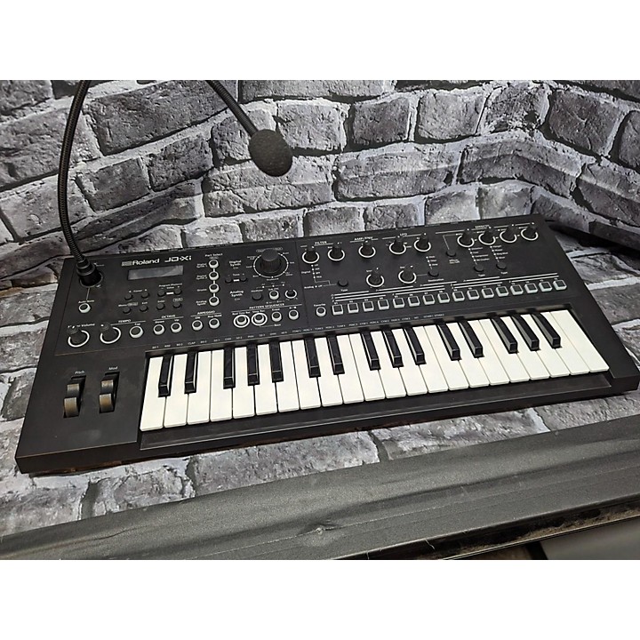 Used Roland JD XI Synthesizer | Guitar Center