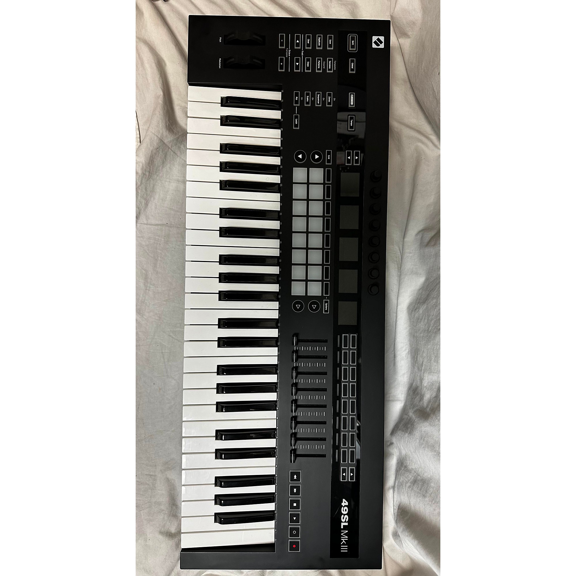 Used Novation 49SL MKIII MIDI Controller | Guitar Center