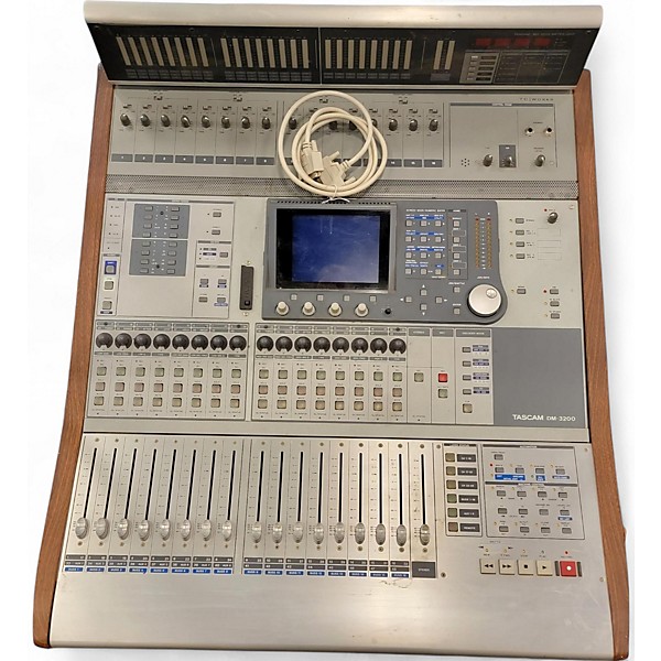 Used TASCAM DM3200 Digital Mixer Guitar Center