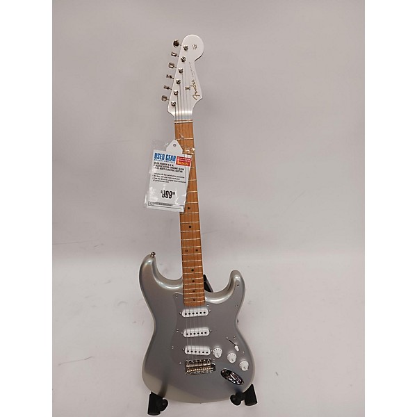 Guitar center outlet used stratocaster