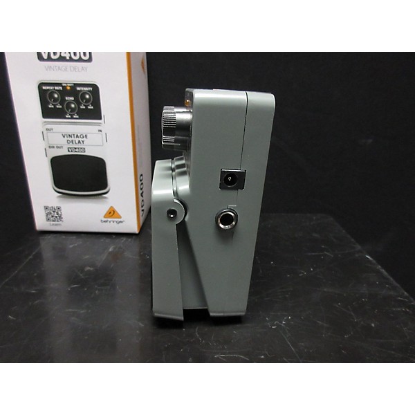 Used Behringer VD400 Vintage Delay Effect Pedal