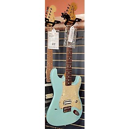 Used Fender Used 2001 Fender Tom Delonge Signature Stratocaster Daphne Blue Solid Body Electric Guitar