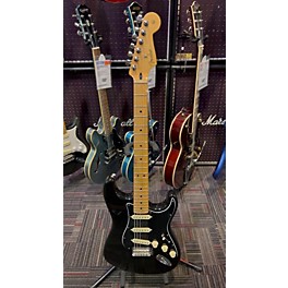 Used Fender Used Fender Player Stratocaster Black Solid Body Electric Guitar