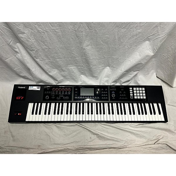 Used Roland FA-07 Keyboard Workstation | Guitar Center