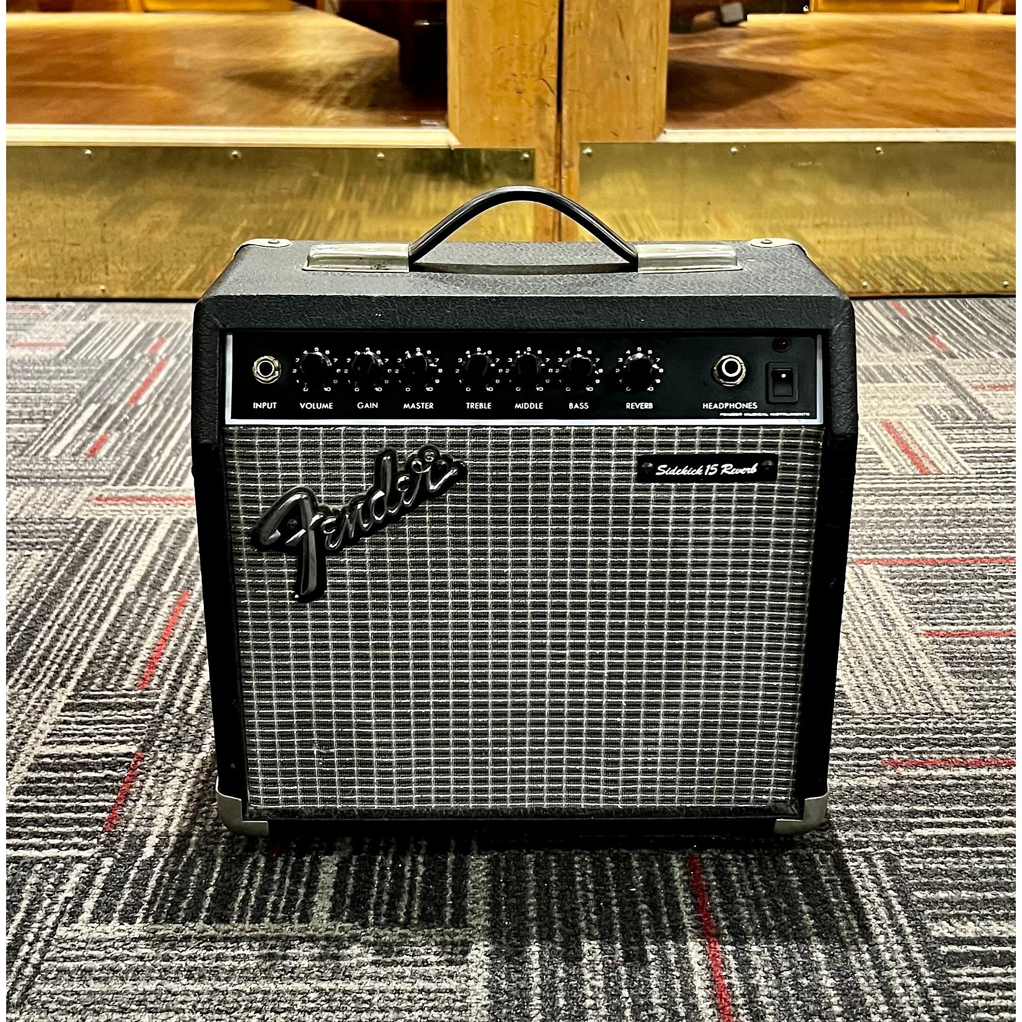 Used Fender Sidekick 15 Reverb Guitar Combo Amp | Guitar Center