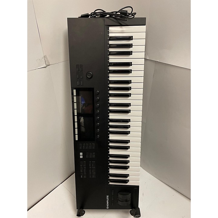 Used Native Instruments Komplete Kontrol S49 MK2 MIDI