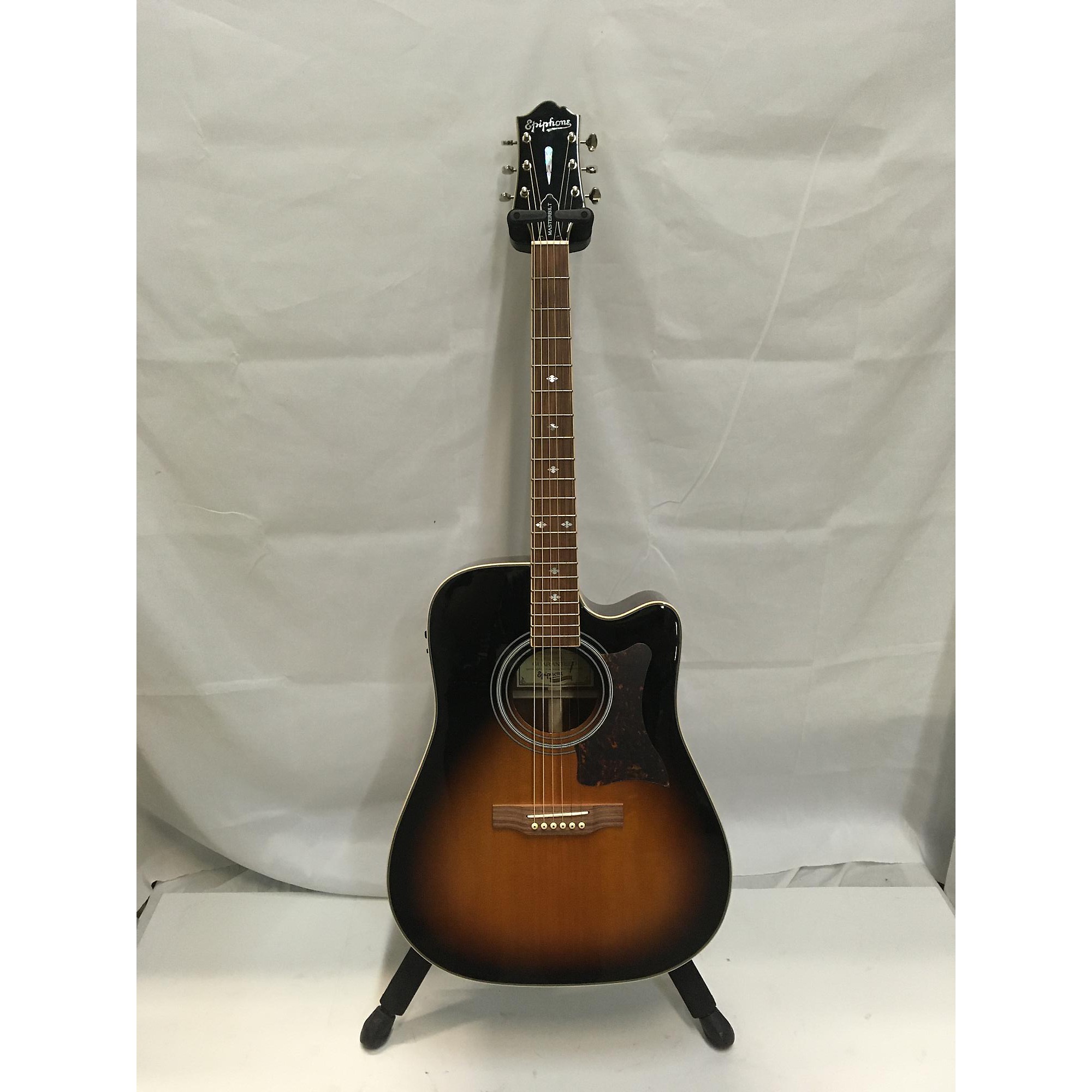 Used Epiphone DR500MCE Masterbuilt Acoustic Electric Guitar